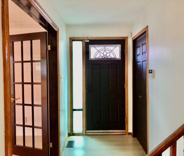 For Lease - 42 Scarboro Crescent, Toronto, Ontario - Photo 3