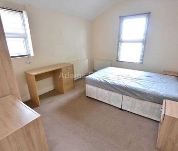 6 bedroom terraced house to rent - Photo 1