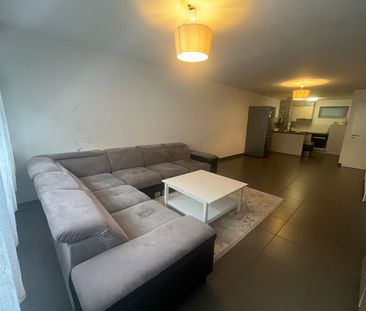 appartement met 2 slpk en autostaanplaats nabij centrum - Photo 1
