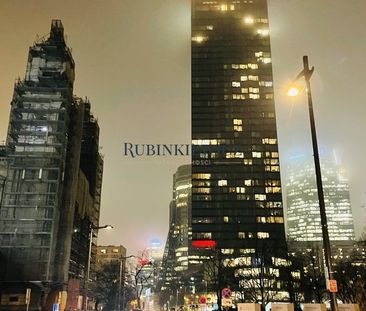 Warszawa, Śródmieście, pl. Grzybowski - Photo 5