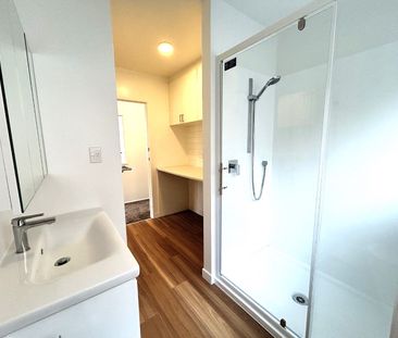 First Time on the Rental Market-Newly renovated!!! - Photo 2