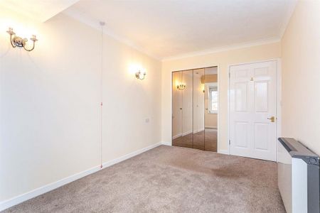 1 bedroom retirement property to rent - Photo 4