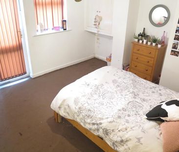 6 Headingley Mount, Leeds, LS6 3EL - Photo 3