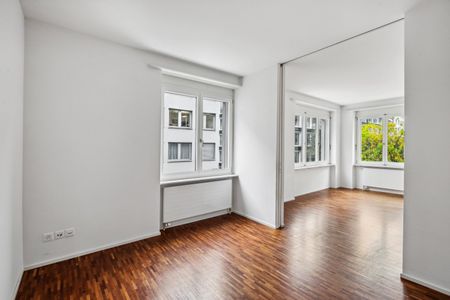 "Top location near Stadelhofen station and close to the lake" - Photo 3