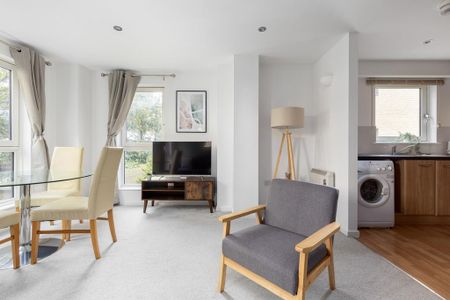 2 bedroom flat to rent - Photo 3