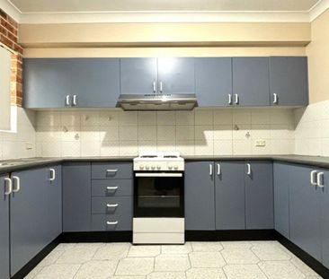 Duplex in Sought After Bossley Park! - Photo 5