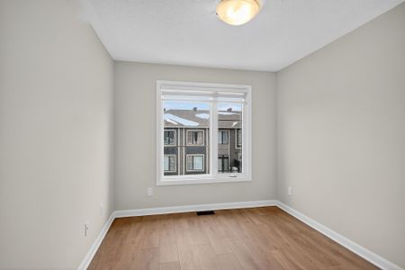 For Lease - 525 Woodlily Private, Kanata, Ontario - Photo 4