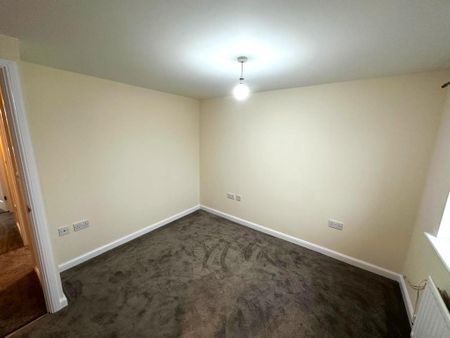 3 bedroom terraced house to rent - Photo 2
