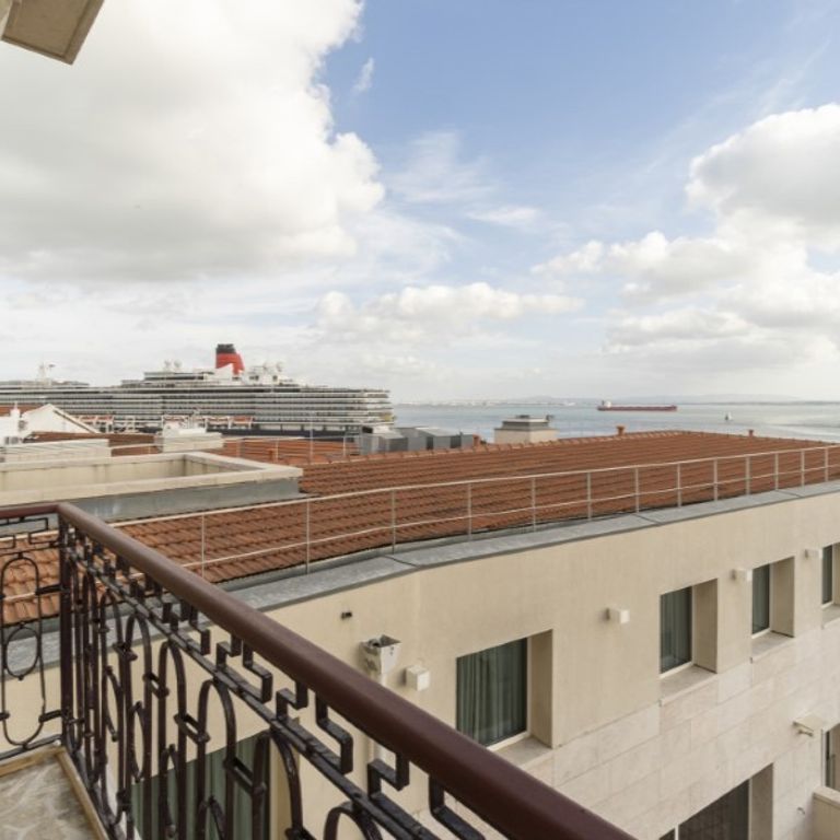 Luxury Flat for rent in Graca (Graca), Lisbon - Photo 1