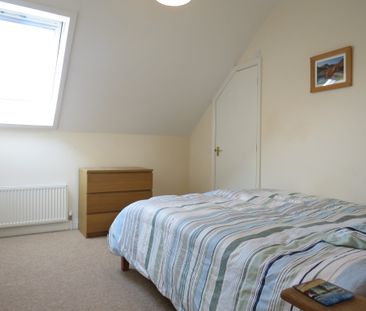 2 Bedroom - Photo 3