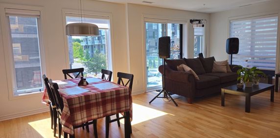 Grand Condo 4 1/2 Meublé à Louer! - Photo 2