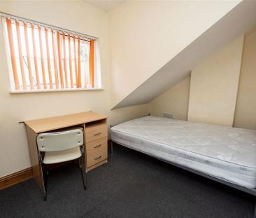 6 bedroom house to rent - Photo 3