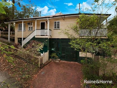 19 Ruskin Street, Taringa, QLD 4068 - Photo 5