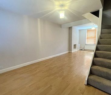 Estcourt Road, WATFORD - Photo 1