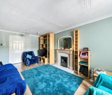 3 bedroom detached house to rent - Photo 4