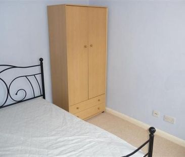 2 Bed Terraced House, Kensington Road, RG30 - Photo 3