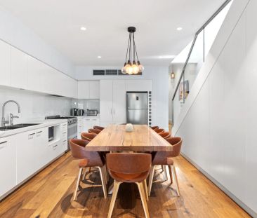 9 Merton Place, Albert Park. - Photo 4