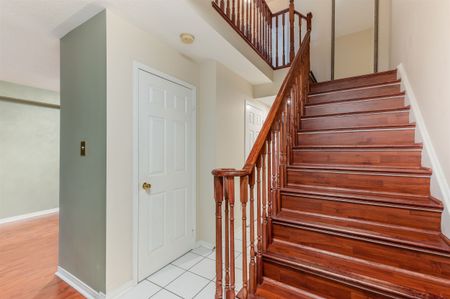 For Lease - 5230 Glen Erin Drive Unit# 98, Mississauga, Ontario - Photo 4