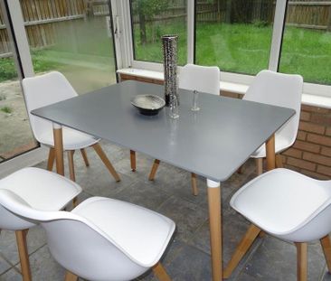 1 bedroom in a house share to rent - Photo 4