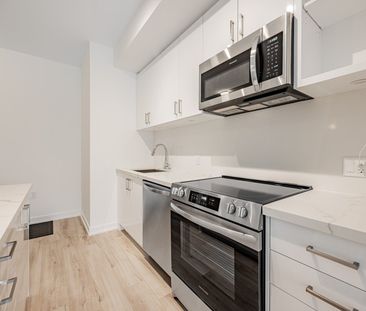 For Lease - 333 Sunseeker Avenue Unit# 253, Innisfil, Ontario - Photo 6