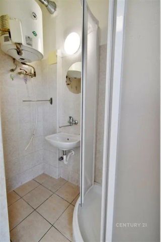 Pronájem bytu po rekonstrukci 1+1 s balkónem, 42 m - Fotografie 3