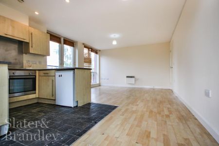 2 bedroom flat to rent - Photo 3