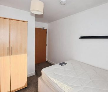 3 Bed Flat, Steele House, M5 - Photo 5