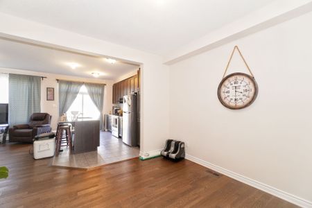 For Lease - 2337 Watercolours Way, Barrhaven, Ontario - Photo 4