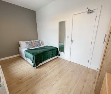 5 bedroom terraced house to rent - Photo 2