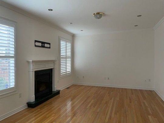 For Lease - 48 Townwood Drive, Richmond Hill, Ontario - Photo 1