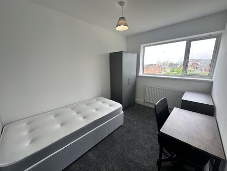 3 bedroom semi-detached house to rent - Photo 5