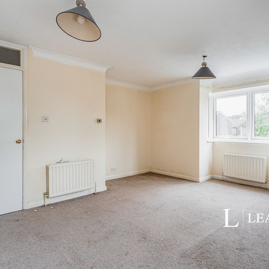 2 bedroom flat to rent Chailey Court, Franklynn Road - Photo 1