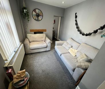 4 bedroom terraced house to rent - Photo 6