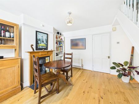 Crown Road, St Margarets, London, TW1, Twickenham - Photo 4