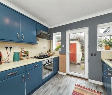 1 bedroom in a house share to rent - Photo 5