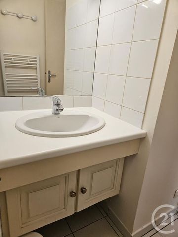 Appartement F2 à louer 2 pièces - 34,39 m2 CHATEAUROUX - 36 - Photo 2