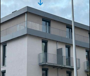 Sofort Freie Dach Terasse mit Wohnung 21qm. Möbliert. Zentrum - Photo 1