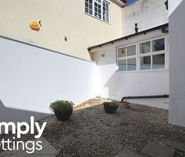 1 Bed property for rent - Photo 2