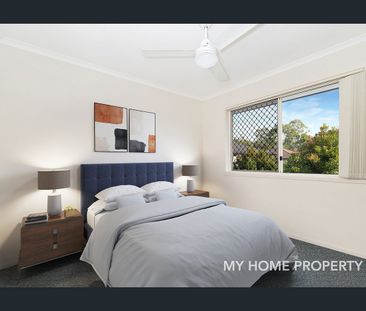 SPACIOUS 3 BEDROOM TOWNHOUSE - Photo 2