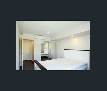 Fully Furnished! - Photo 3