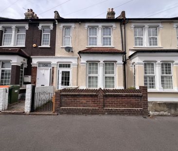Guide Price £3,000 pcm - Available Now - Unfurnished - Photo 4