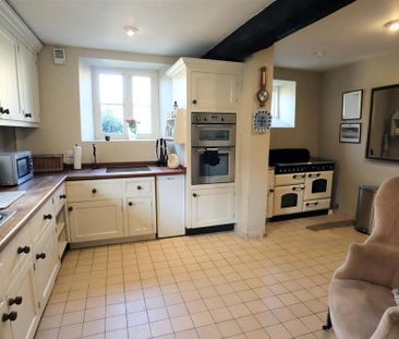 2 bedroom cottage to rent - Photo 1