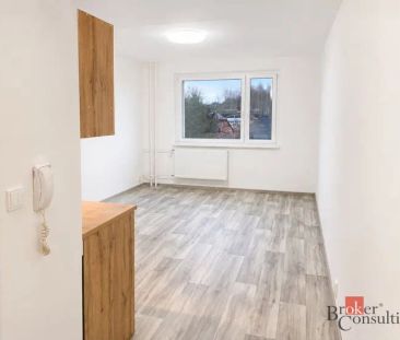 Pronájem bytu 1+kk 24 m - Fotografie 3
