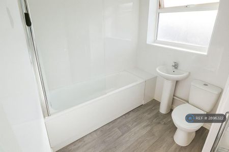 1 bedroom terraced house to rent - Photo 2
