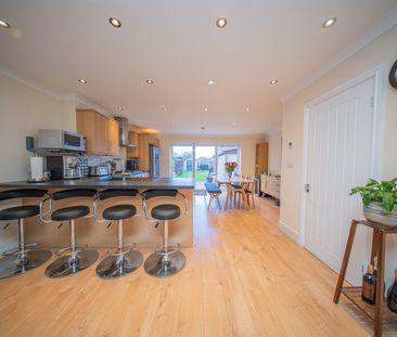 New Road, Harlington, Hayes - Photo 2