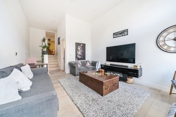 2 bedroom duplex to rent - Photo 1