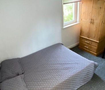 7 bedroom semi-detached house to rent - Photo 2