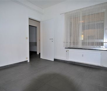 Instapklaar, gerenoveerd appartement met 3 slaapkamers en dubbele g... - Photo 3