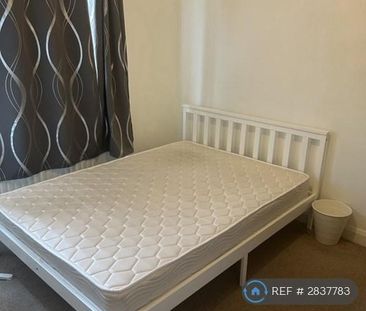 3 bedroom end of terrace house to rent - Photo 5