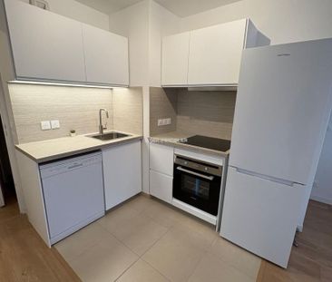 Location - appartement - 63.63 m² - 3 Pièces - Photo 2